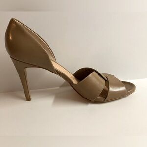 Franco Sarto Elegant brown neutral stiletto heels.Size 10 Like New
